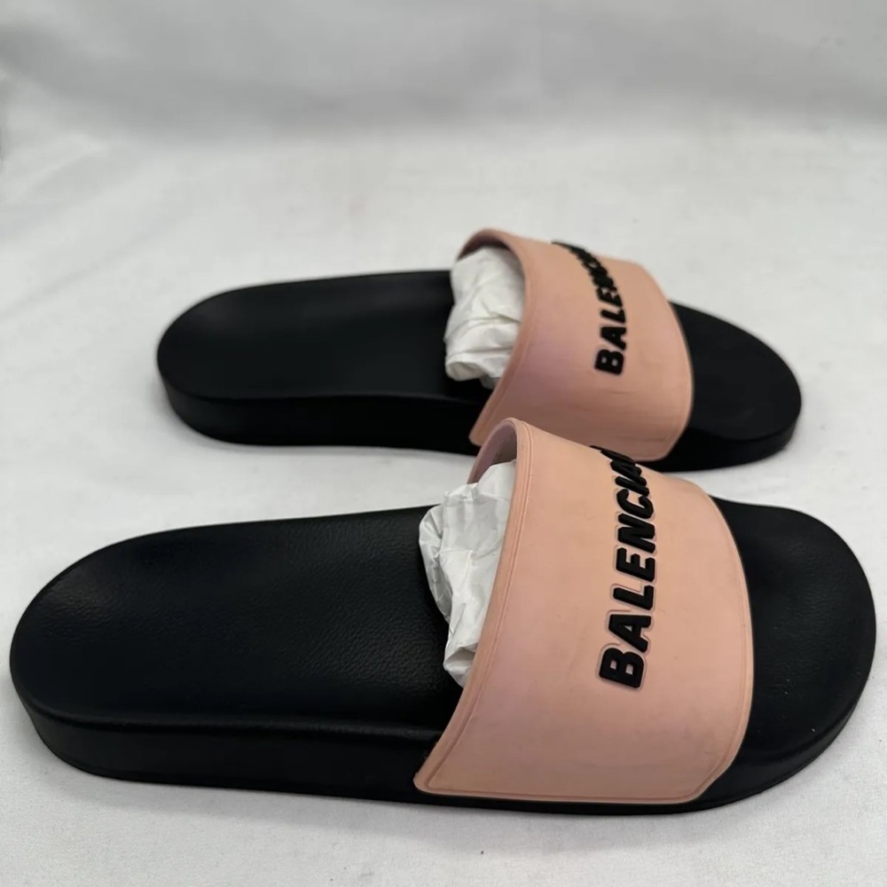 Balenciaga Women's Logo Slide Sandal
Pink/Black/EUR 38 US 8 - Picture 3 of 5